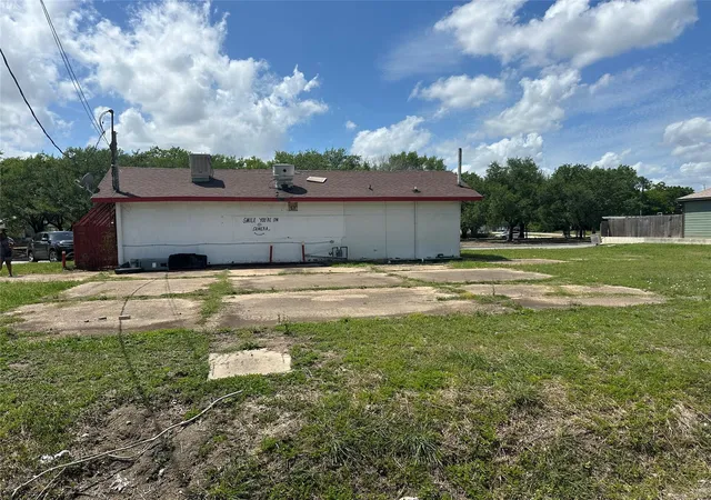 4th image of 8019 Scott St, Houston, TX 77051 | MLS# 70743714