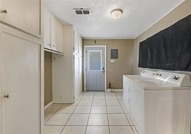 Homes for sale in Freeport, TX | 1755 W 10Th St, Freeport, TX 77541 | MLS# 58592717