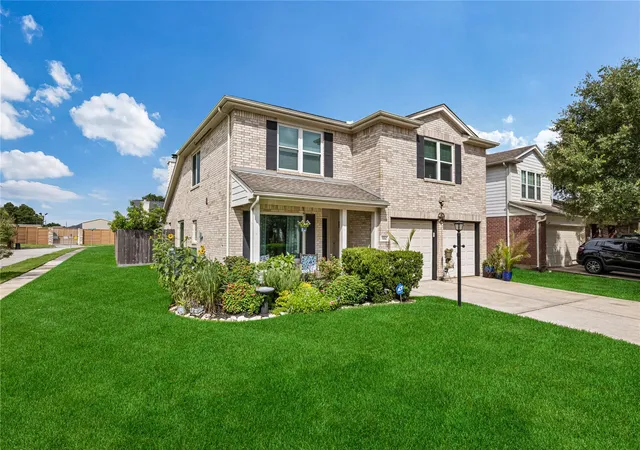 3rd image of 19847 Cypresswood Dale, Spring, TX 77373 | MLS# 41305370