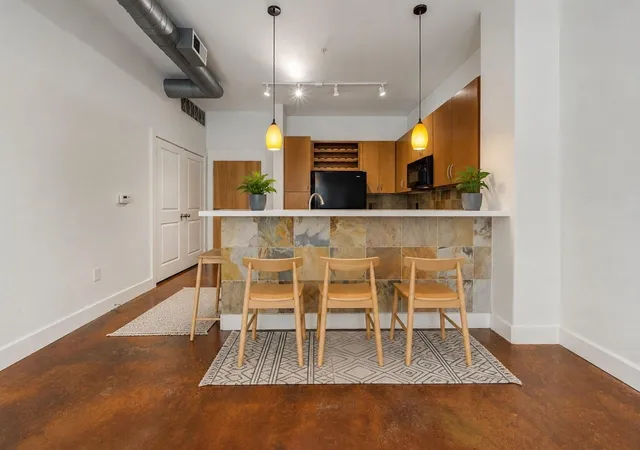 2nd image of 1901 Post Oak Blvd #1405, Houston, TX 77056 | MLS# 31444416