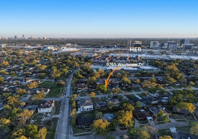 5th image of 9765 Westview Dr, Houston, TX 77055 | MLS# 98901592