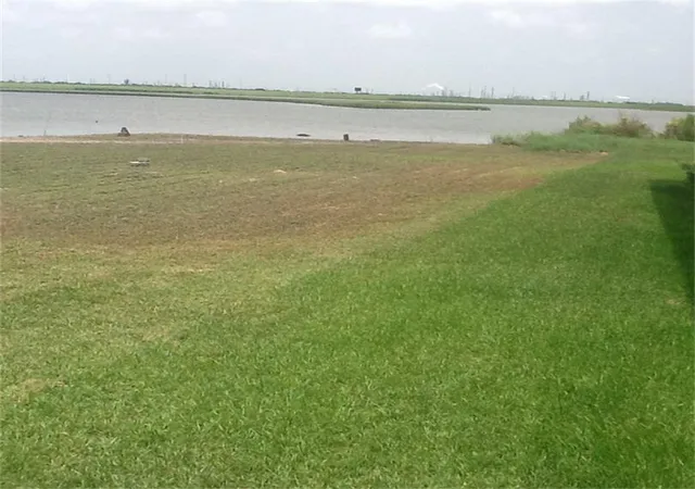 2nd image of 4612 Warren Lot 4, Hitchcock, TX 77563 | MLS# 14855230