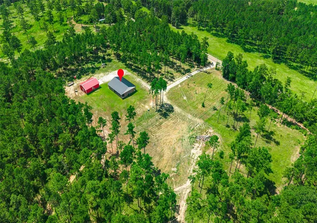 3rd image of 2145 Fm 946 S, Oakhurst, TX 77359 | MLS# 63838947
