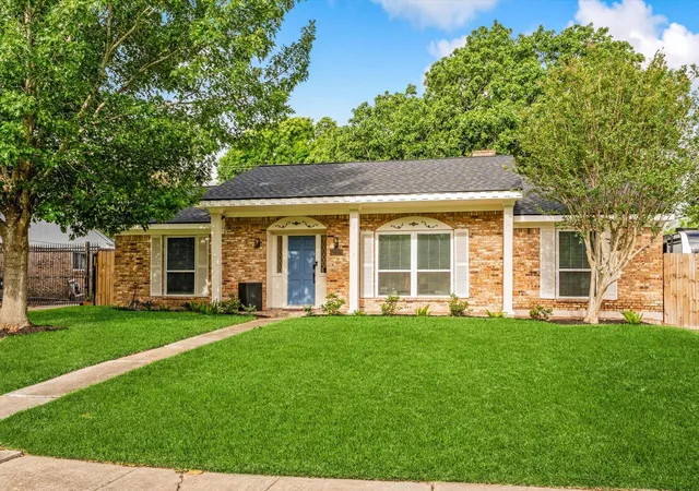 Photo 1 of Single family home for sale at 11314 Hillcroft Ave, Houston, TX 77035 | MLS# 93903104 | Listing updated on 2026-08-23