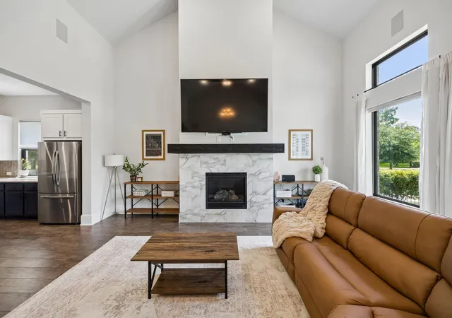 2nd image of 10102 S Goshawk Trl, Conroe, TX 77385 | MLS# 47653220