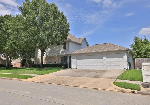 3rd image of 3715 Portside Dr, Spring, TX 77388 | MLS# 81679306