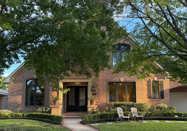 1st image of 6261 Burgoyne Rd, Houston, TX 77057 | MLS# 70190144