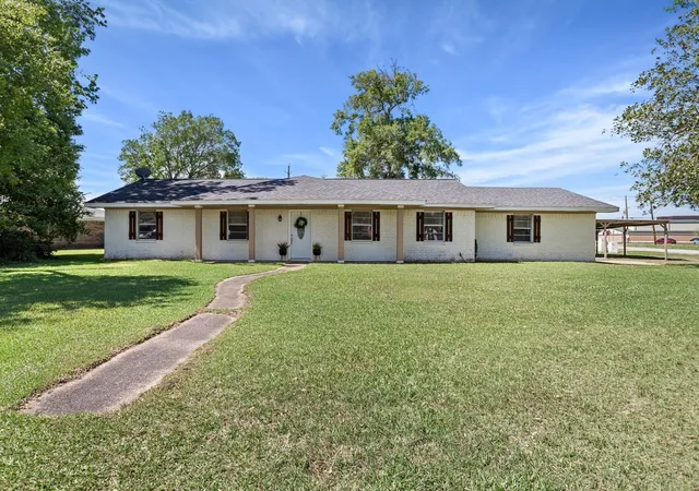 Homes for sale in Orange, TX | 19 Stradford, Orange, TX 77632 | MLS# 4516058