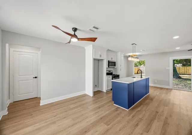 Photo 1 of Single family home for sale at 1234 W Donovan St, Houston, TX 77091 | MLS# 57306942 | Listing updated on 2026-08-28