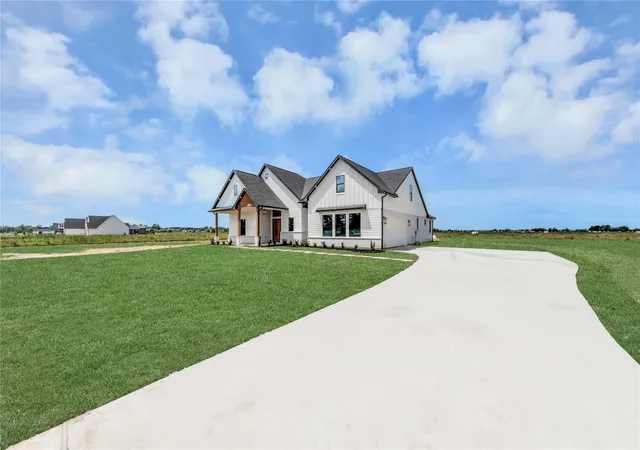2nd image of 1191 Allie Ln, Dayton, TX 77535 | MLS# 74588435