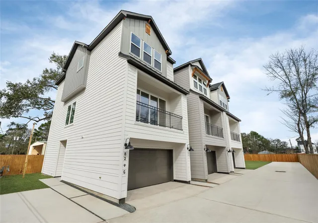 1st image of 826 Curtin St #D, Houston, TX 77018 | MLS# 88873255