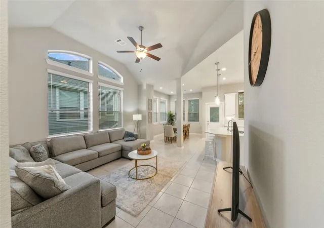Photo 2 of Townhouse for sale at 324 N Spotted Fern Dr, Montgomery, TX 77316 | MLS# 30310060 | Listing updated on 2026-08-25