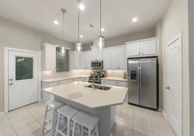 Photo 2 of Townhouse for sale at 324 N Spotted Fern Dr, Montgomery, TX 77316 | MLS# 30310060 | Listing updated on 2026-08-25