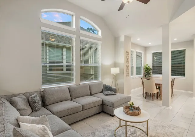 Photo 3 of Townhouse for sale at 324 N Spotted Fern Dr, Montgomery, TX 77316 | MLS# 30310060 | Listing updated on 2026-08-25
