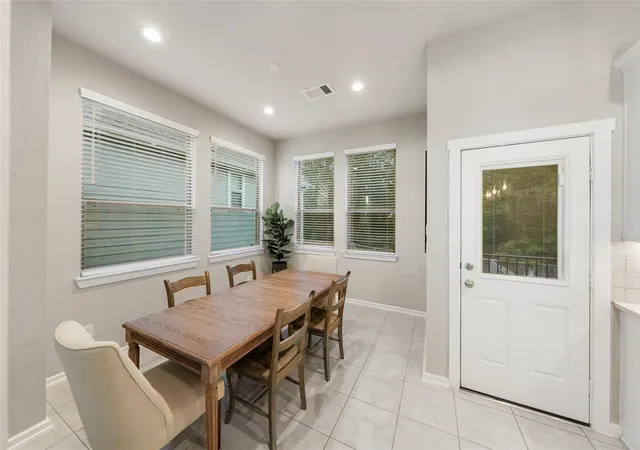 Photo 4 of Townhouse for sale at 324 N Spotted Fern Dr, Montgomery, TX 77316 | MLS# 30310060 | Listing updated on 2026-08-25
