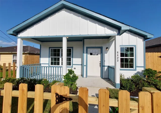 Photo 1 of Single family home for sale at 6423 Paris St, Houston, TX 77021 | MLS# 23873649 | Listing updated on 2026-09-14