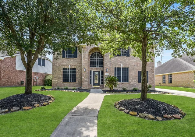 Photo 1 of Single family home for sale at 17306 Eagle Ledge Dr, Tomball, TX 77377 | MLS# 42403152 | Listing updated on 2026-09-12
