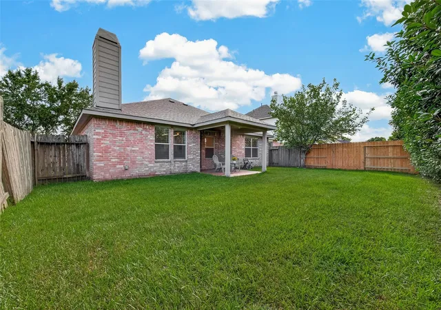 24th image of 13109 Rippling Creek Ln, Pearland, TX 77584 | MLS# 37171511