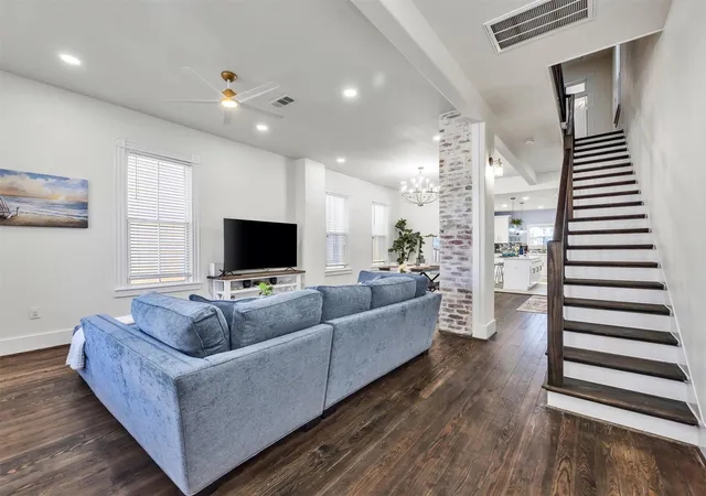 Photo 3 of Single family home for sale at 2813 Ball St, Galveston, TX 77550 | MLS# 57714700 | Listing updated on 2026-08-11