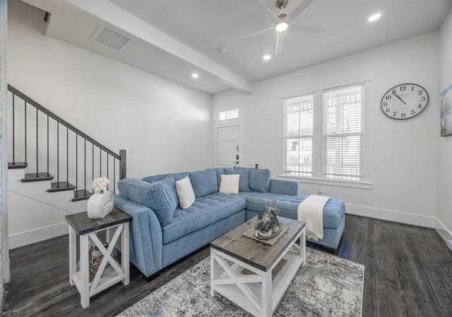 Photo 4 of Single family home for sale at 2813 Ball St, Galveston, TX 77550 | MLS# 57714700 | Listing updated on 2026-08-11