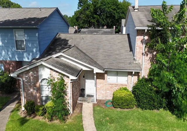 Townhouse for sale at 6373 S Briar Byp Dr, Houston, TX 77072 | MLS# 53506616