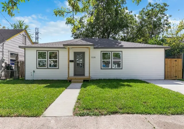 Photo 1 of Single family home for sale at 5338 Pease St, Houston, TX 77023 | MLS# 82711805 | Listing updated on 2026-07-04