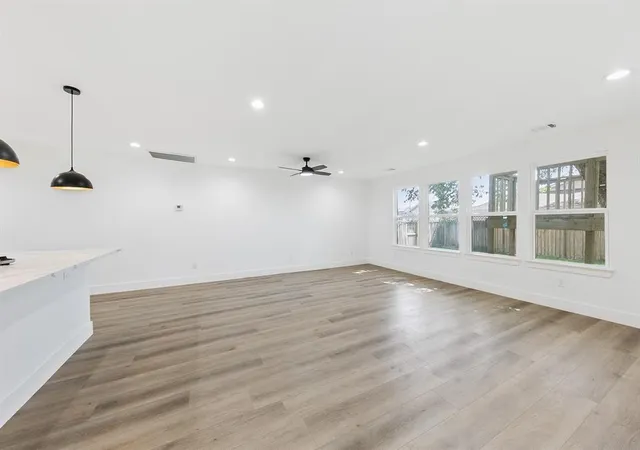 Photo 3 of Single family home for sale at 5338 Pease St, Houston, TX 77023 | MLS# 82711805 | Listing updated on 2026-07-04