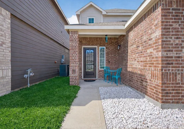 Photo 3 of Single family home for sale at 25356 Grotto Fls Ln, Porter, TX 77365 | MLS# 15150839 | Listing updated on 2026-04-16