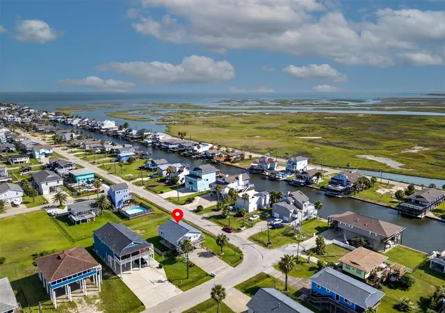 Photo 3 of Single family home for sale at 16502 Jamaica Inn Rd, Galveston, TX 77554 | MLS# 97720181 | Listing updated on 2026-09-05