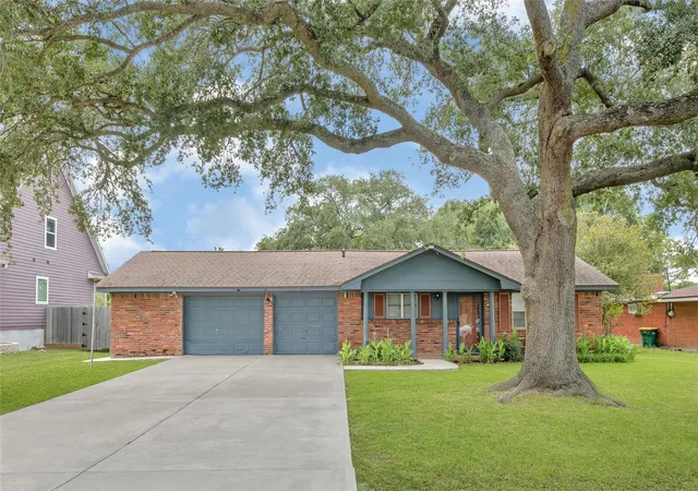 1st image of 3202 Mckinney Dr, La Marque, TX 77568 | MLS# 38469807