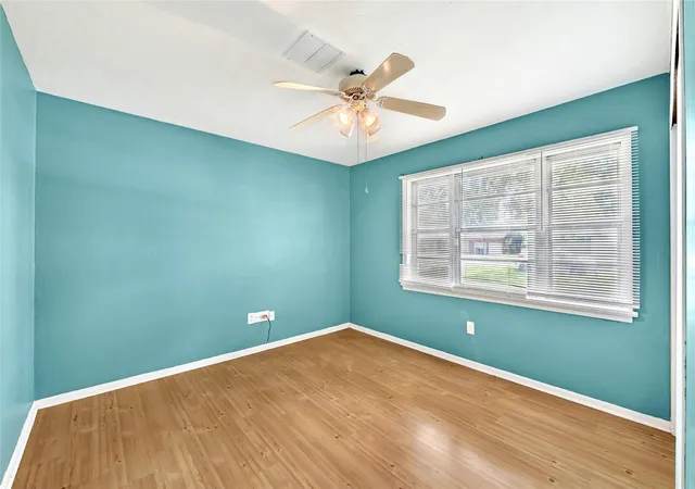 39th image of 3202 Mckinney Dr, La Marque, TX 77568 | MLS# 38469807