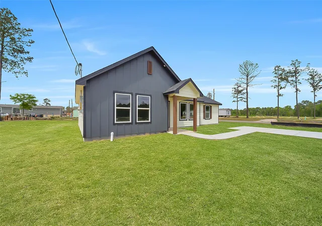 2nd image of 11702 Kelvin Ct, Conroe, TX 77306 | MLS# 97246640
