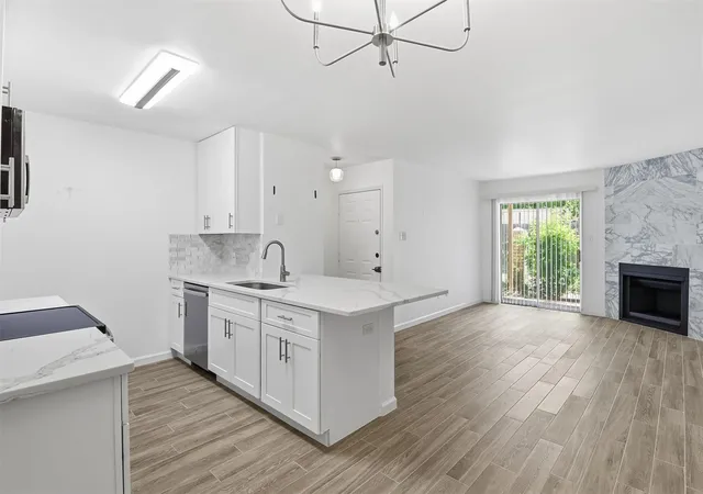 1st image of 12550 Whittington Dr #403, Houston, TX 77077 | MLS# 72213280