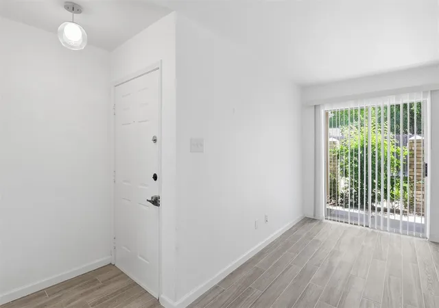 3rd image of 12550 Whittington Dr #403, Houston, TX 77077 | MLS# 72213280