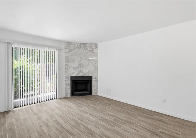 4th image of 12550 Whittington Dr #403, Houston, TX 77077 | MLS# 72213280