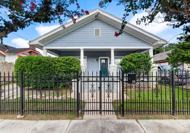 1st image of 118 Jenkins St, Houston, TX 77003 | MLS# 79812801