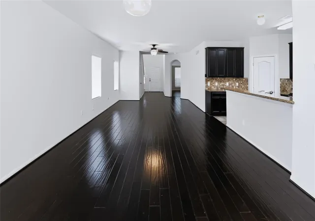 Photo 4 of Single family home for sale at 4918 Vista Village Ln, Houston, TX 77092 | MLS# 5793548 | Listing updated on 2026-09-16