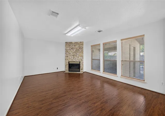 Photo 3 of Sale Pending at 102 Lissa Ln, Sugar Land, TX 77479 | MLS# 81119074 | Listing updated on 2026-09-28