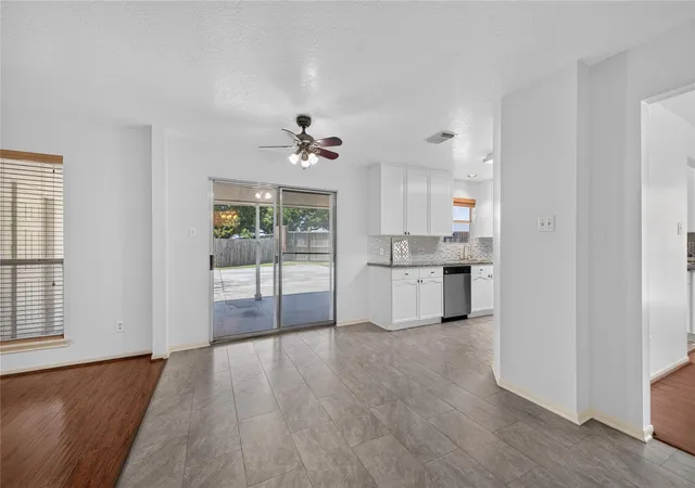 Photo 4 of Sale Pending at 102 Lissa Ln, Sugar Land, TX 77479 | MLS# 81119074 | Listing updated on 2026-09-28