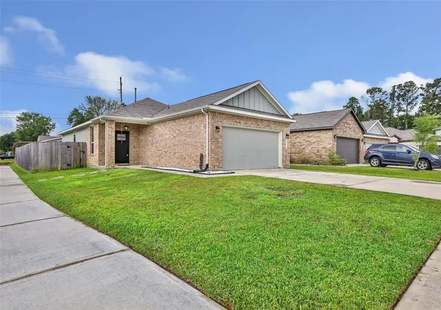 2nd image of 814 Redinger Ridge Dr, Huffman, TX 77336 | MLS# 39039468