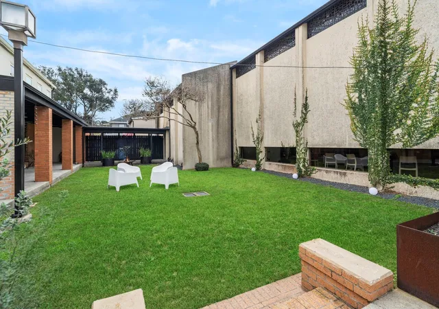 Listing Photo 4 - Condo for sale in building located at 4720th Ave Over 1/2, Galveston, TX 77551