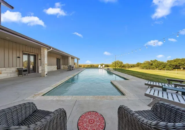 Homes for sale in Lott, TX | 395-452 County Road 470, Lott, TX 76656 | MLS# 13797625