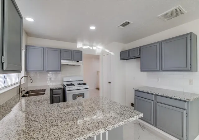 Photo 3 of Single family home for sale at 17931 Forest Cedars Dr, Houston, TX 77084 | MLS# 87682410 | Listing updated on 2026-08-05