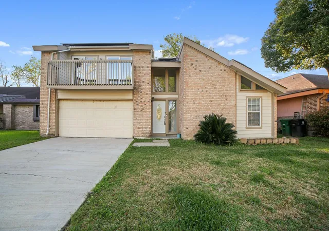Photo 1 of Single family home for sale at 12323 Split Rail Ln, Houston, TX 77071 | MLS# 51745729 | Listing updated on 2026-07-29