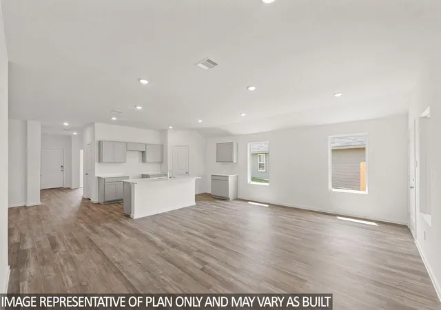 3rd image of 305 Tall Birch Wy, Hockley, TX 77447 | MLS# 56329327
