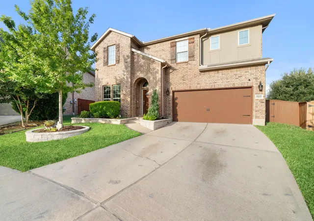 Photo 2 of Single family home for sale at 17003 Hinkley Glen Ct, Richmond, TX 77407 | MLS# 94467399 | Listing updated on 2026-09-17