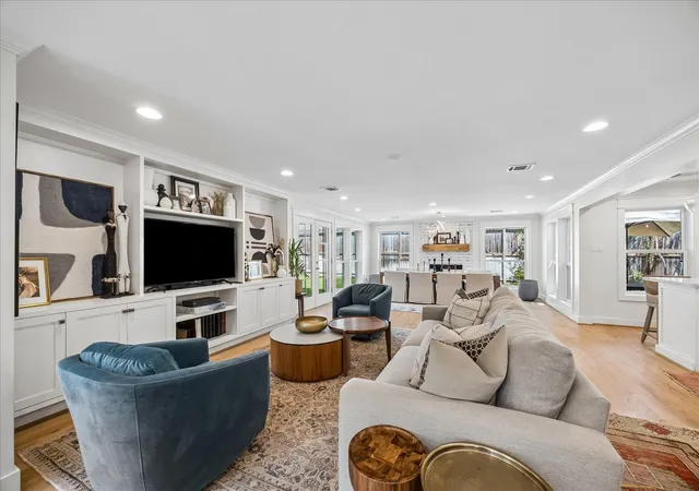 5th image of 559 Rancho Bauer Dr, Houston, TX 77079 | MLS# 24729615