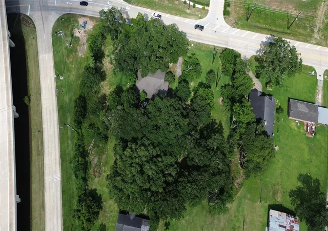 Photo 2 of Single family home for sale at 4002 Knight Rd, Fresno, TX 77545 | MLS# 81604235 | Listing updated on 2026-08-25