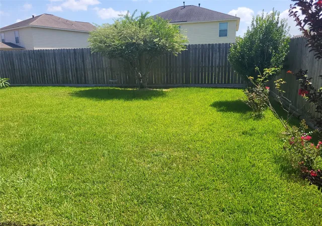 13th image of 3214 Lone Trail Dr Nw, Texas City, TX 77591 | MLS# 12853679
