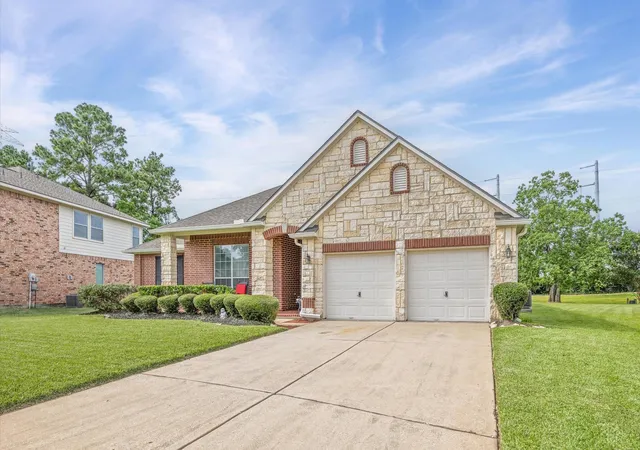 Photo 3 of Single family home for sale at 7502 Heron Lakes Dr, Houston, TX 77064 | MLS# 65692465 | Listing updated on 2026-08-09